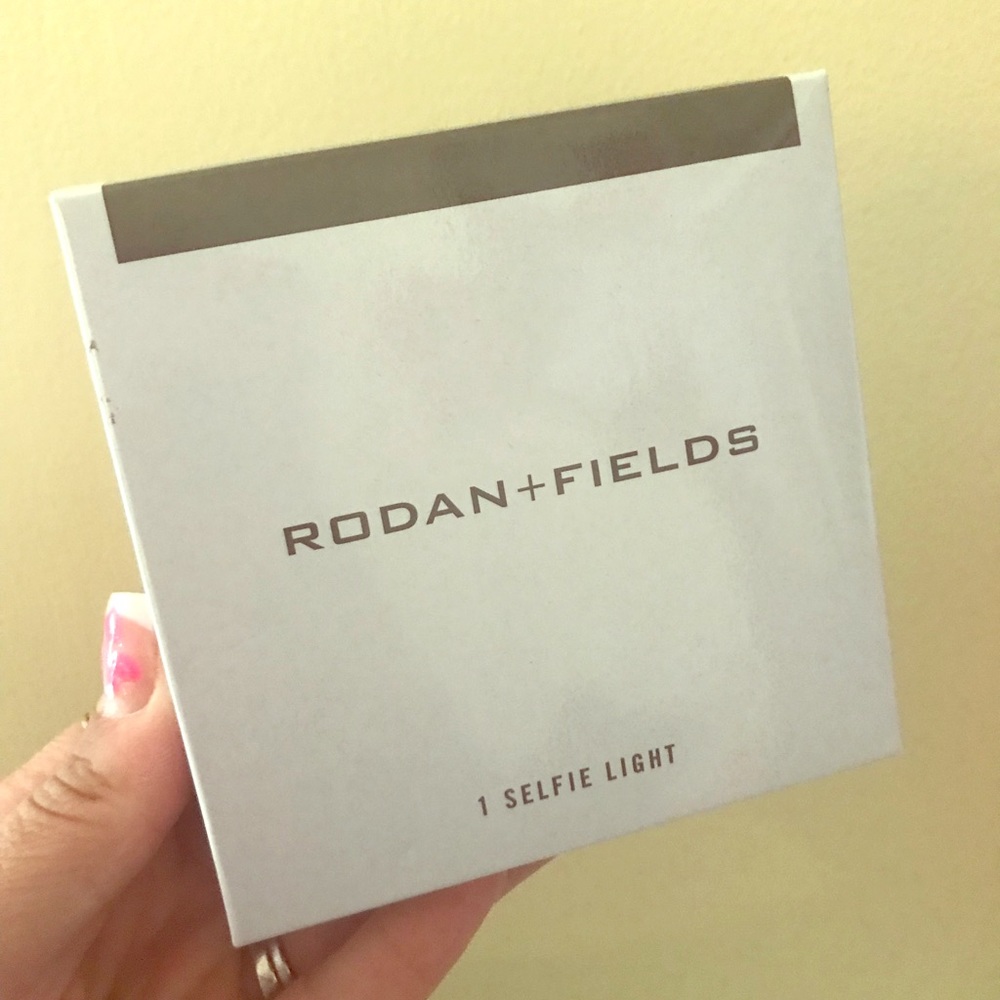Rodan & Fields Branded Selfie Light